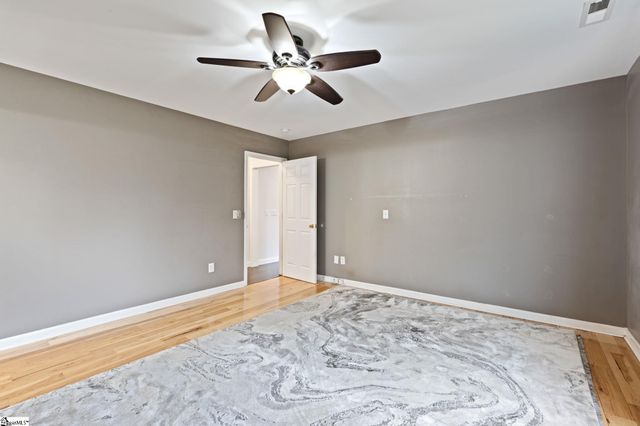 206 Forked Oak Way, Fountain Inn, SC 29644