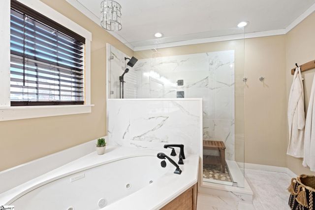 206 Forked Oak Way, Fountain Inn, SC 29644