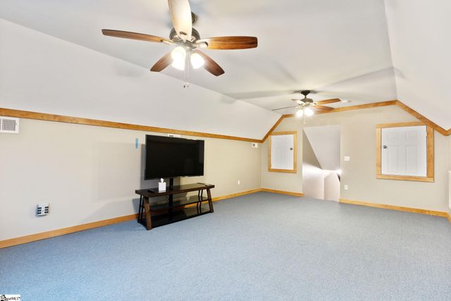 206 Forked Oak Way, Fountain Inn, SC 29644