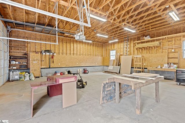 206 Forked Oak Way, Fountain Inn, SC 29644