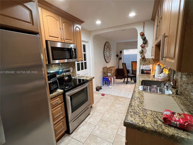 13973 SW 46th Ter 223, Miami, FL 33175