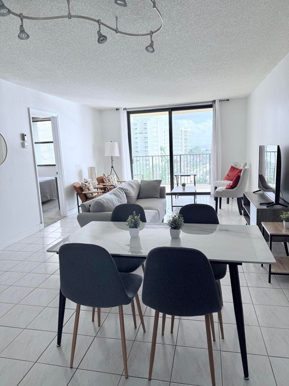 801 N Ocean Boulevard 802, Pompano Beach, FL 33062