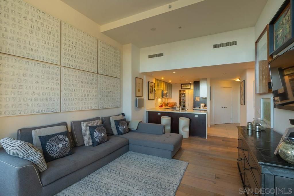 Image 11 of property listing at 1441 9th Ave 103, San Diego, CA 92101
