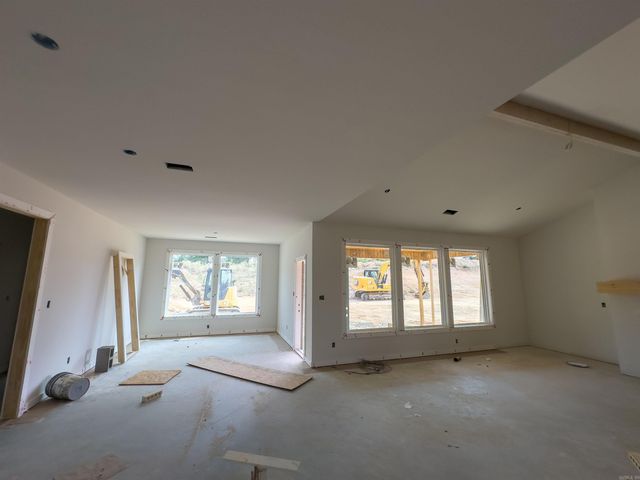 1033 Creekwood Cir, Bauxite, AR 72011