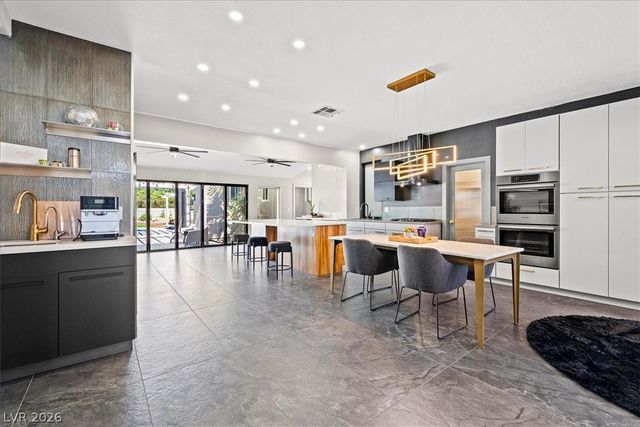 1501 Breeze Canyon Drive, Las Vegas, NV 89117