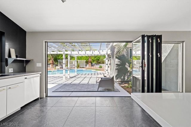 1501 Breeze Canyon Drive, Las Vegas, NV 89117