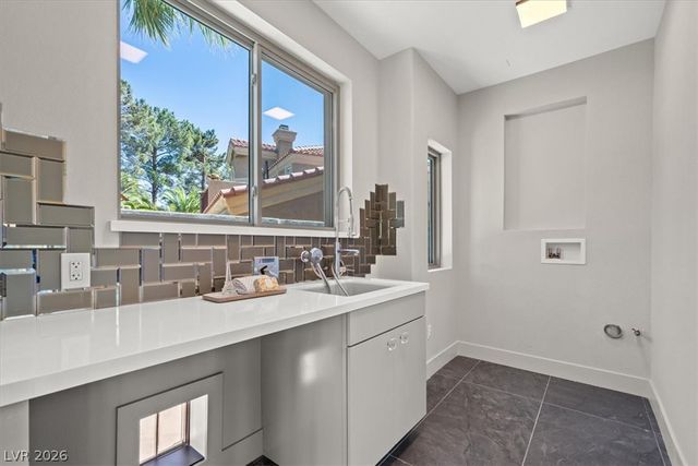 1501 Breeze Canyon Drive, Las Vegas, NV 89117