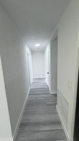 235 SW 21st Way, Fort Lauderdale, FL 33312