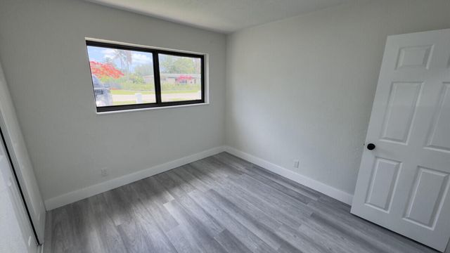 235 SW 21st Way, Fort Lauderdale, FL 33312