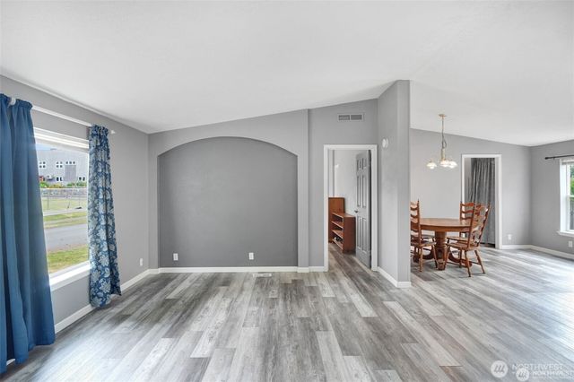 705 SW 1 Street, Castle Rock, WA 98611