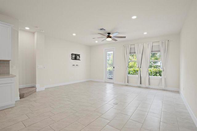 1866 SE Tarni Way, Stuart, FL 34996