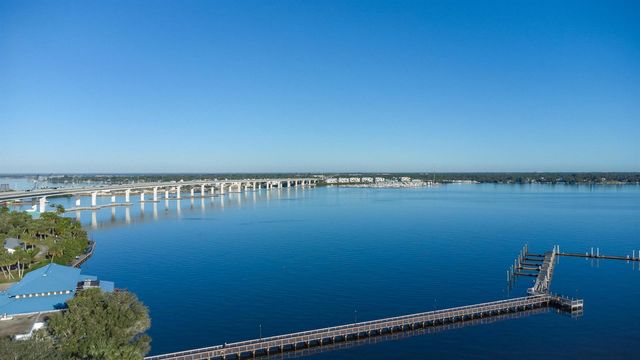 1866 SE Tarni Way, Stuart, FL 34996