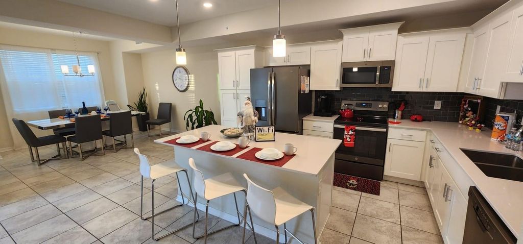 Image 3 of property listing at 3150 PARADOX CIRCLE 302, Kissimmee, FL 34746