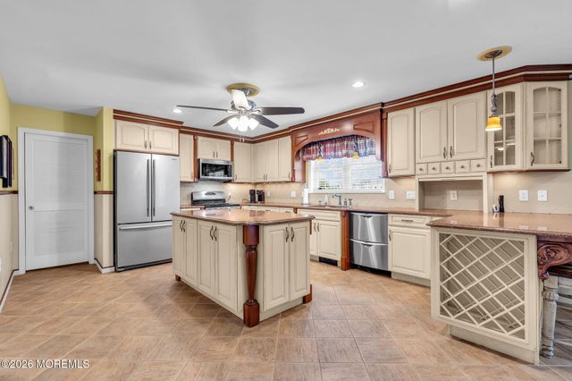 122 Morris Boulevard, Manahawkin, NJ 08050