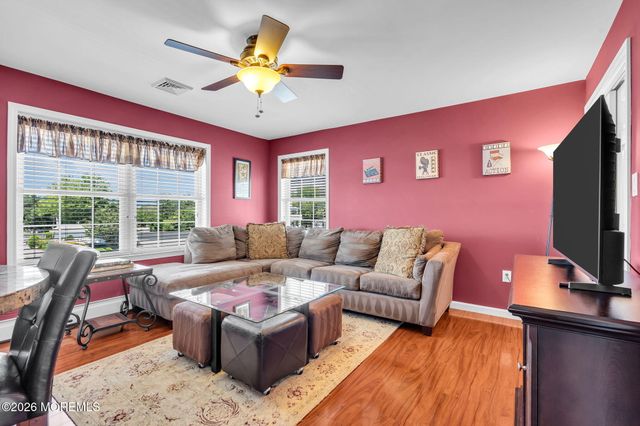 122 Morris Boulevard, Manahawkin, NJ 08050