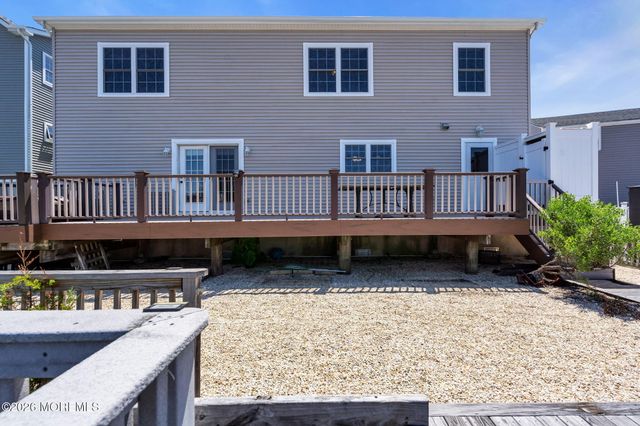 122 Morris Boulevard, Manahawkin, NJ 08050