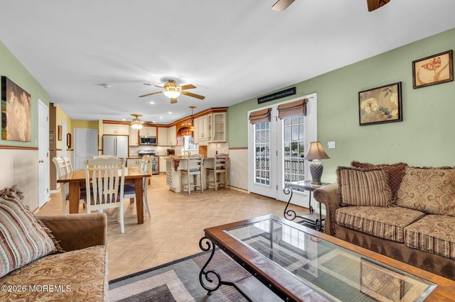122 Morris Boulevard, Manahawkin, NJ 08050