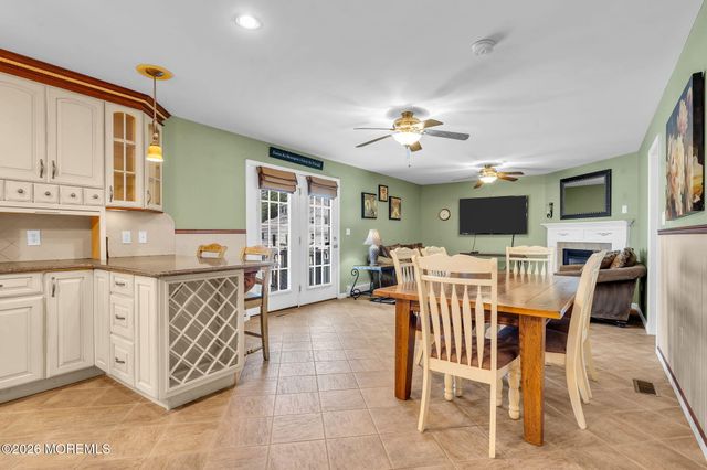 122 Morris Boulevard, Manahawkin, NJ 08050