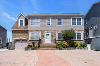 122 Morris Boulevard, Manahawkin, NJ 08050