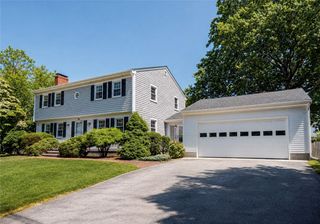 94 Ferreira Terrace, Portsmouth, RI 02871
