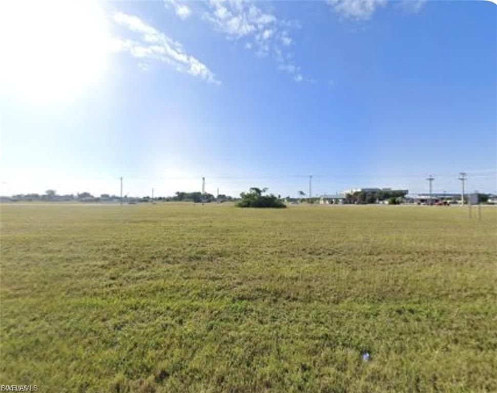 Image 1 of property listing at 1627 NE 16th TER, Cape Coral, FL 33909
