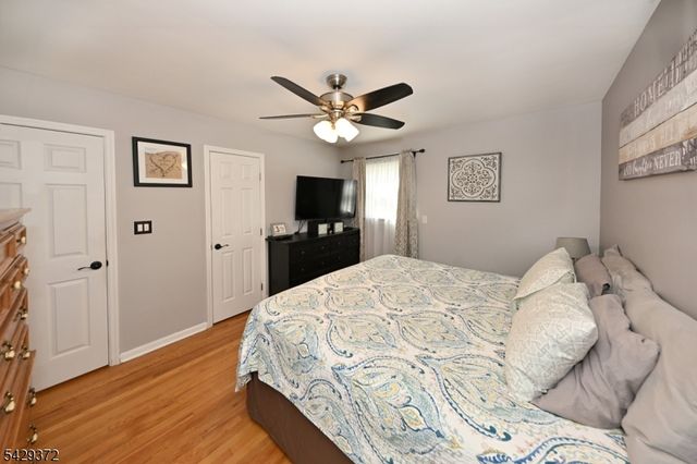 39 Niagara St, Dumont Boro, NJ 07628