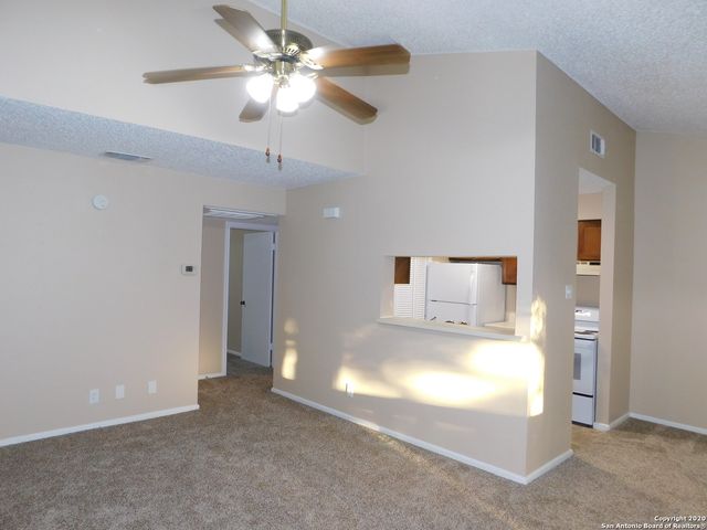13018 Heimer Rd Apt 704, San Antonio, TX 78216