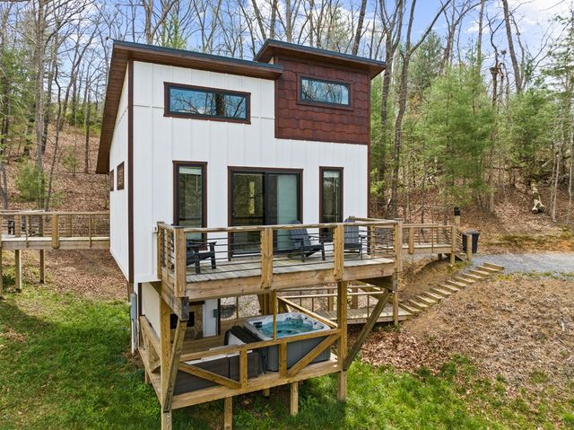 193 Garren Cove Road, Morganton, GA 30560