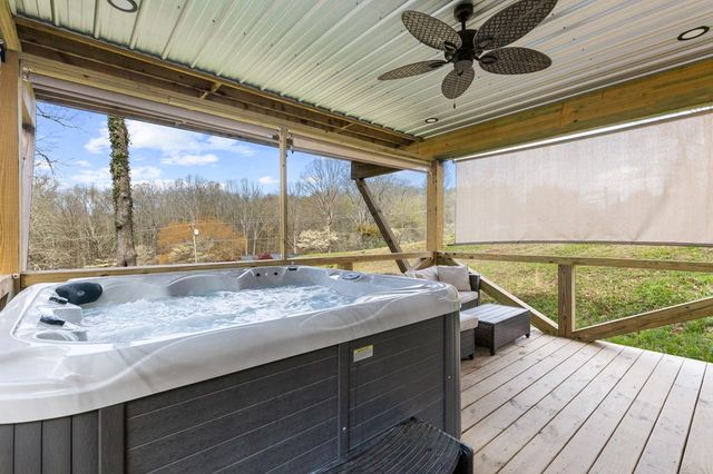 193 Garren Cove Road, Morganton, GA 30560