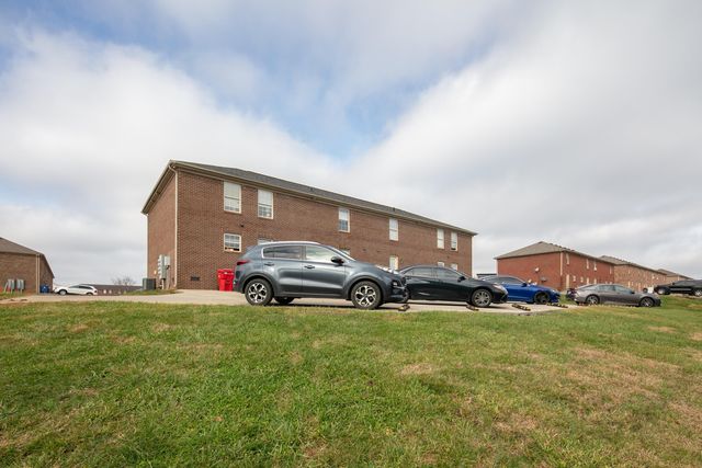 913 Weeping Willow Drive, Berea, KY 40403