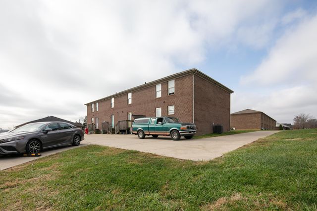 913 Weeping Willow Drive, Berea, KY 40403