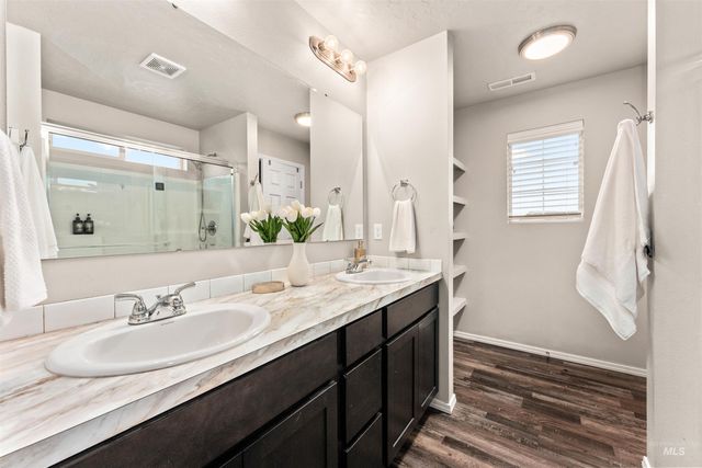 7538 E Drouillard St, Nampa, ID 83687