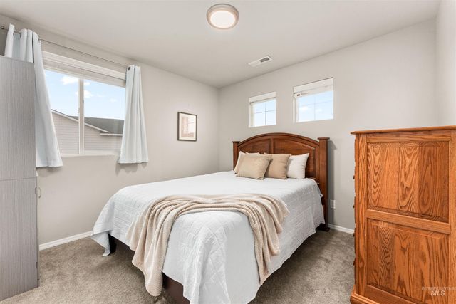 7538 E Drouillard St, Nampa, ID 83687