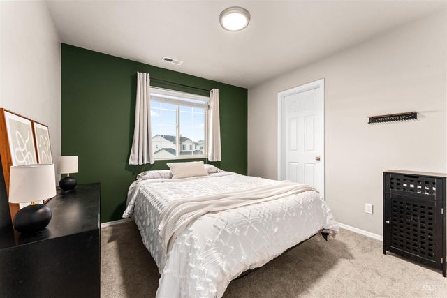 7538 E Drouillard St, Nampa, ID 83687