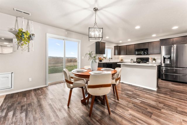 7538 E Drouillard St, Nampa, ID 83687