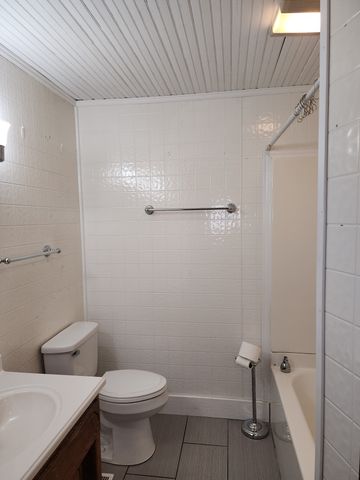 416 W Moore St, Tullahoma, TN 37388