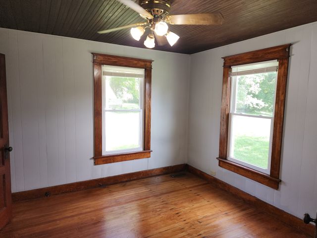 416 W Moore St, Tullahoma, TN 37388