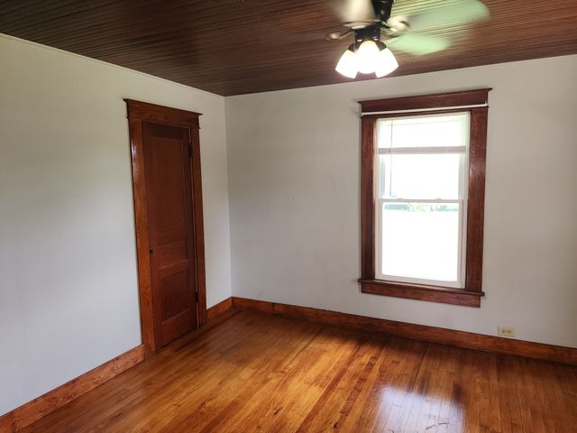 416 W Moore St, Tullahoma, TN 37388