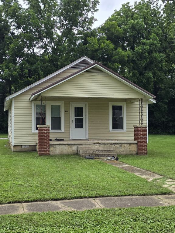 416 W Moore St, Tullahoma, TN 37388