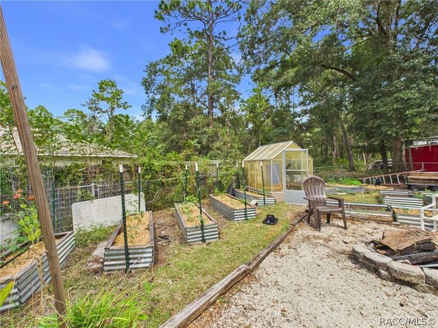 10648 N Haitian Drive, Citrus Springs, FL 34434