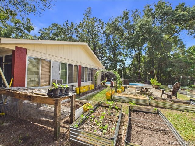 10648 N Haitian Drive, Citrus Springs, FL 34434