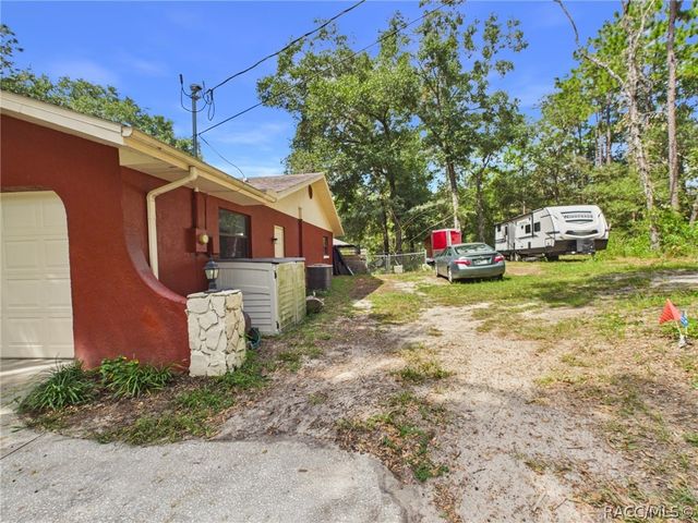 10648 N Haitian Drive, Citrus Springs, FL 34434