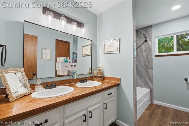 8820 Almont Road, Almont, MI 48003
