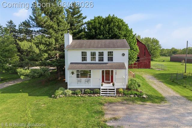 8820 Almont Road, Almont, MI 48003