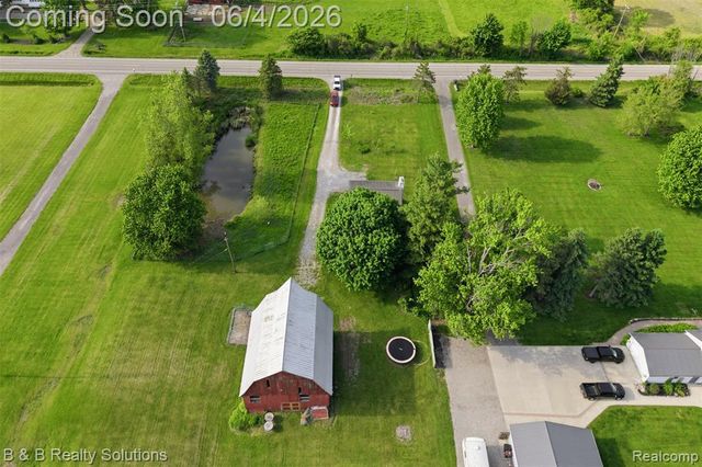 8820 Almont Road, Almont, MI 48003