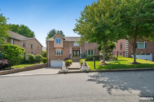 275 Marietta Street, Englewood Cliffs, NJ 07632