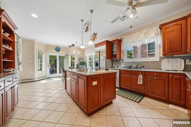 275 Marietta Street, Englewood Cliffs, NJ 07632