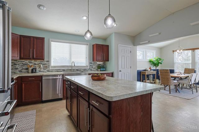 1919 Washburn Street, Cincinnati, OH 45223