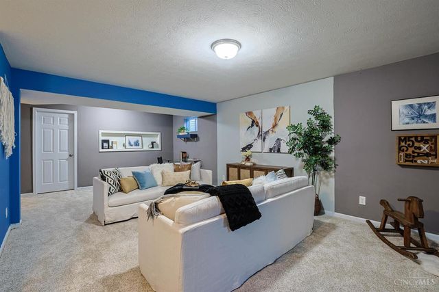 1919 Washburn Street, Cincinnati, OH 45223