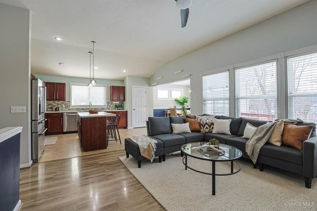 1919 Washburn Street, Cincinnati, OH 45223